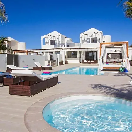 Villa Playa Blanca Sleeps 6 Pool Air Con Wifi Playa Blanca (Lanzarote)